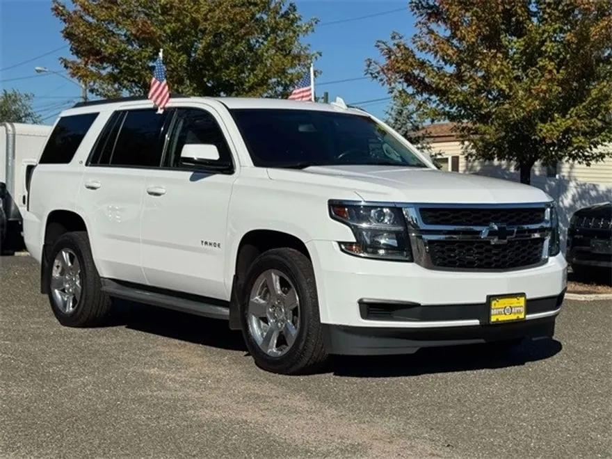 2016 Chevrolet Tahoe LS photo 1