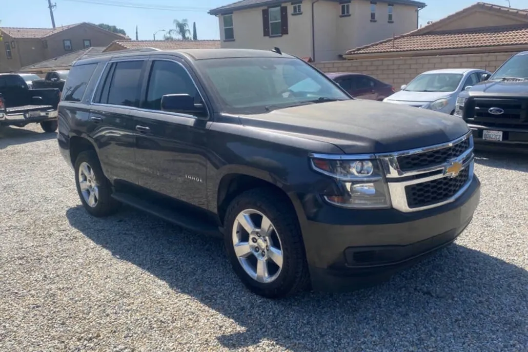 2015 Chevrolet Tahoe LT photo 1