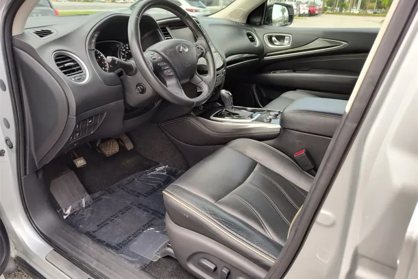 2019 Infiniti QX60 Luxe photo 1
