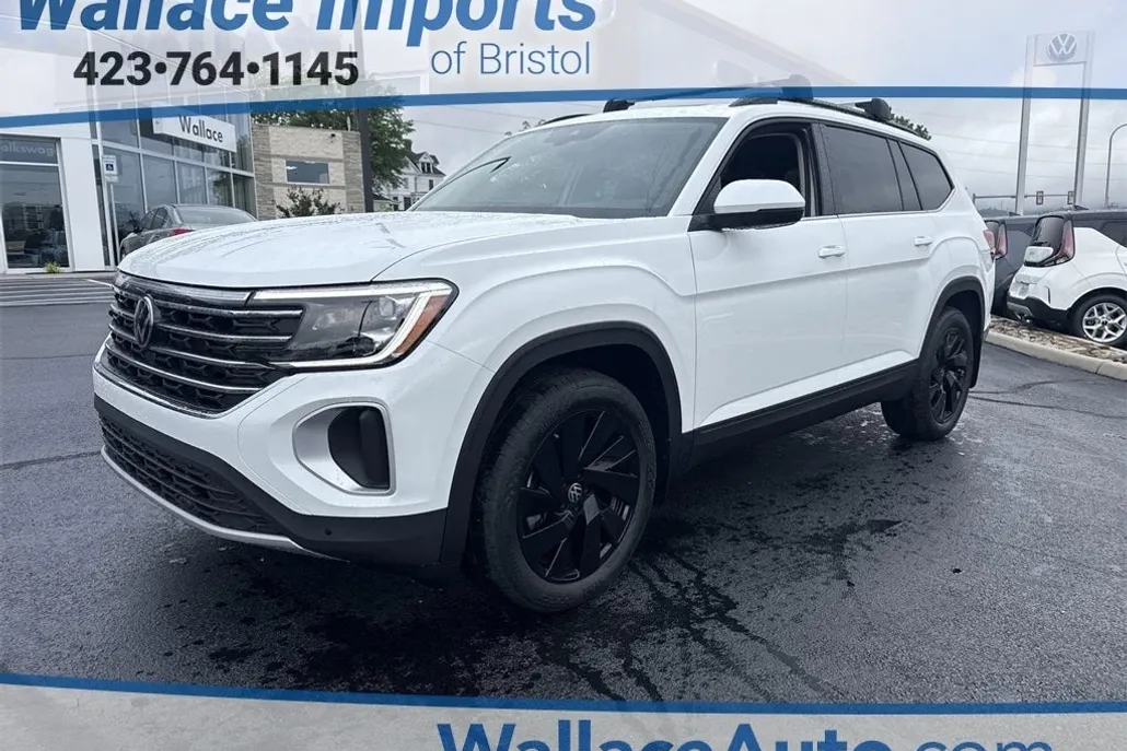 2025 Volkswagen Atlas SE photo 1
