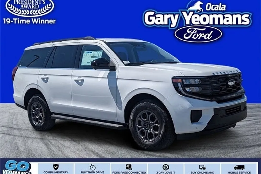2025 Ford Expedition photo 1