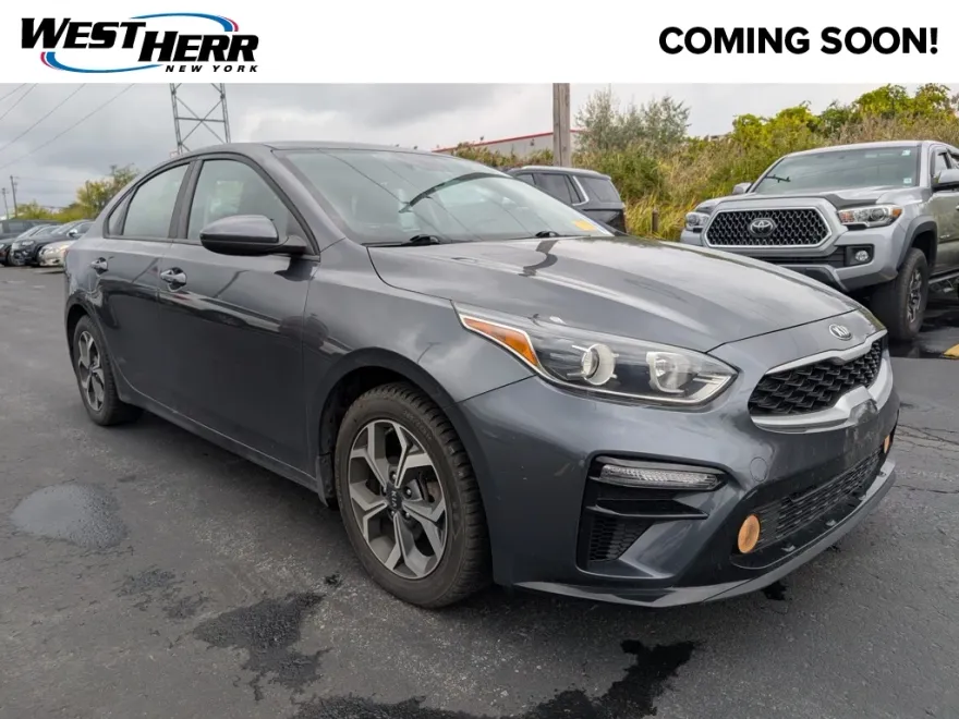 2021 Kia Forte LXS photo 1