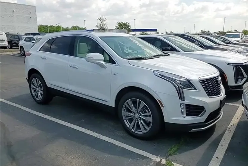 2025 Cadillac XT5 Premium Luxury photo 1