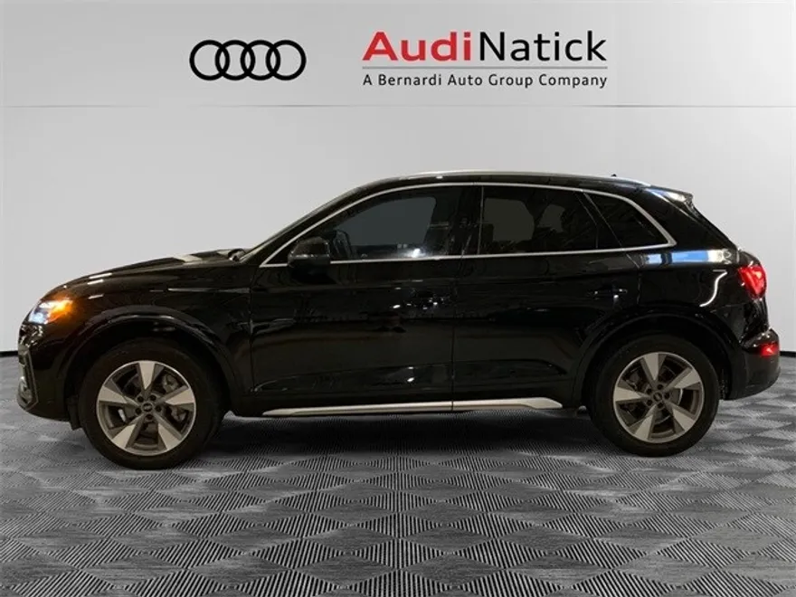 2023 Audi Q5 40 Premium Plus photo 1