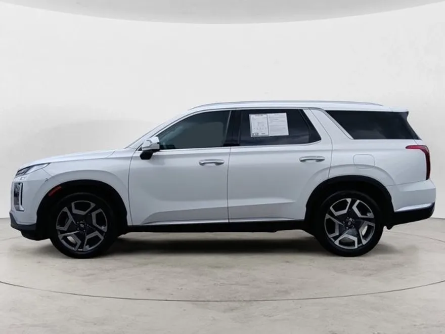 2023 Hyundai Palisade Limited photo 1