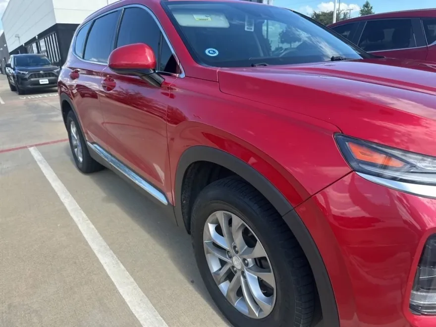 2020 Hyundai Santa Fe SEL photo 1