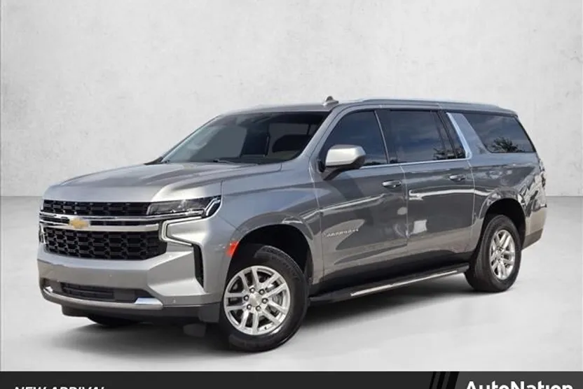 2023 Chevrolet Suburban LS photo 1