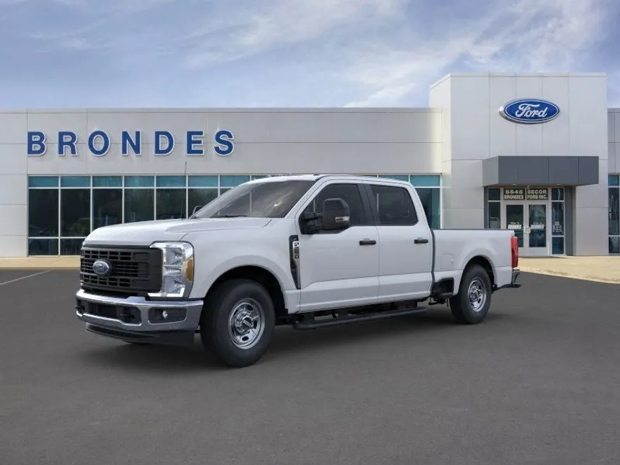 2023 Ford F-250 photo 1