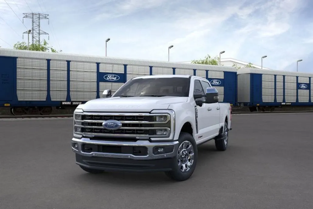 2025 Ford F-250 photo 1