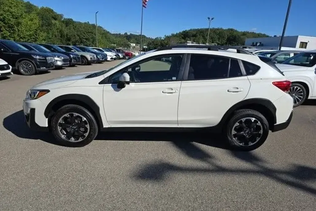 2023 Subaru Crosstrek Premium photo 1