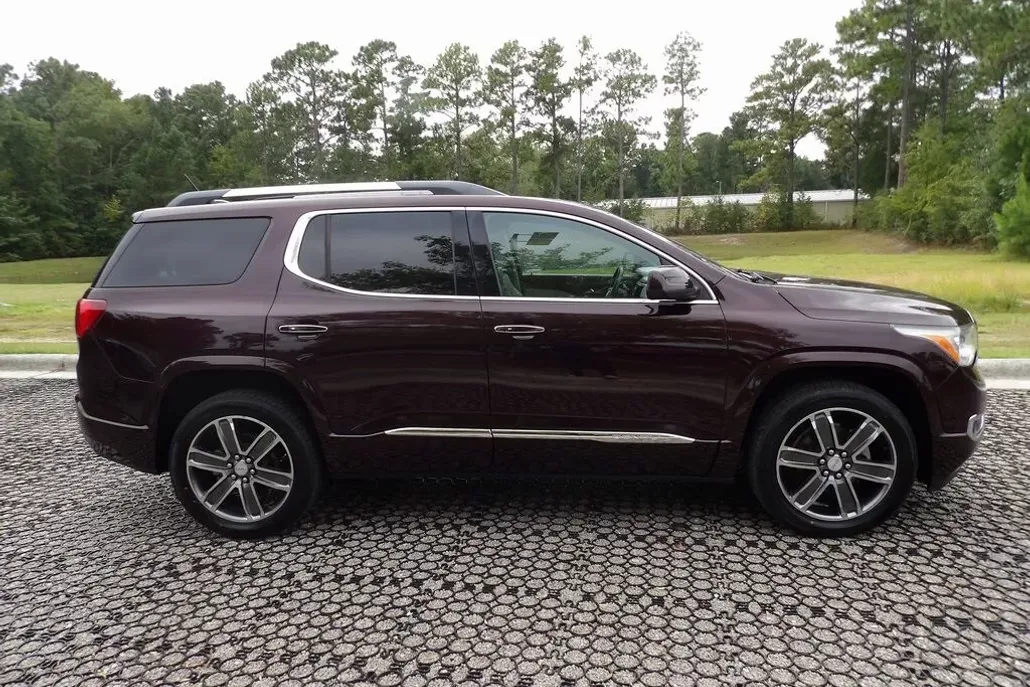 2018 Gmc Acadia Denali photo 1
