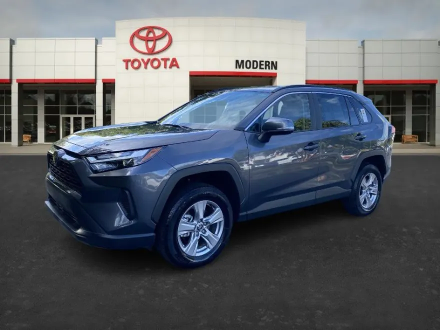2025 Toyota RAV4 XLE photo 1