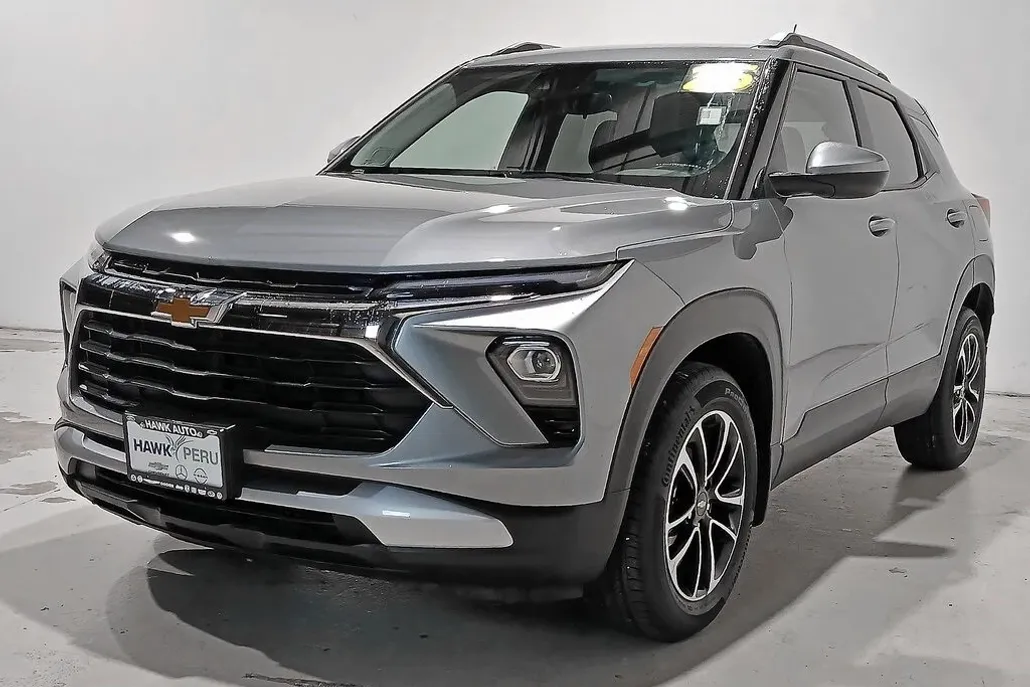 2025 Chevrolet Trailblazer LT photo 1