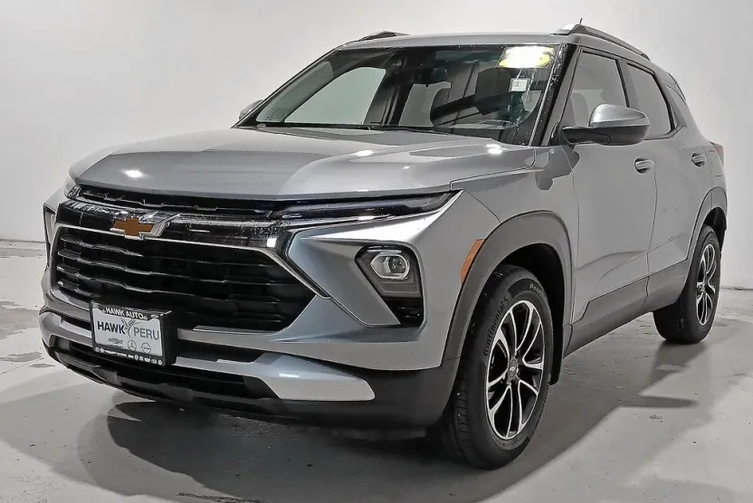 2025 Chevrolet Trailblazer LT photo 1