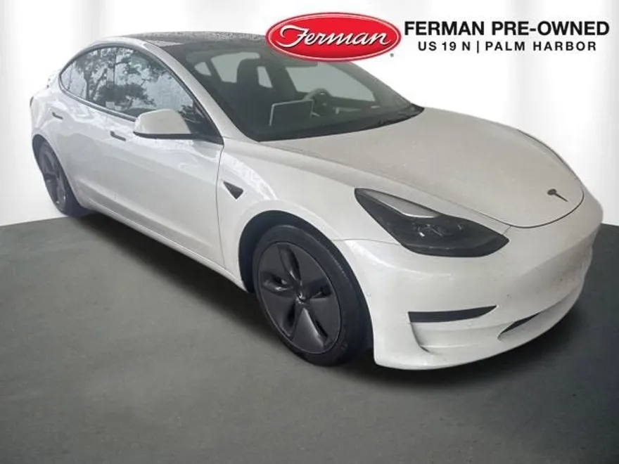 2021 Tesla Model 3 Standard Range Plus photo 1