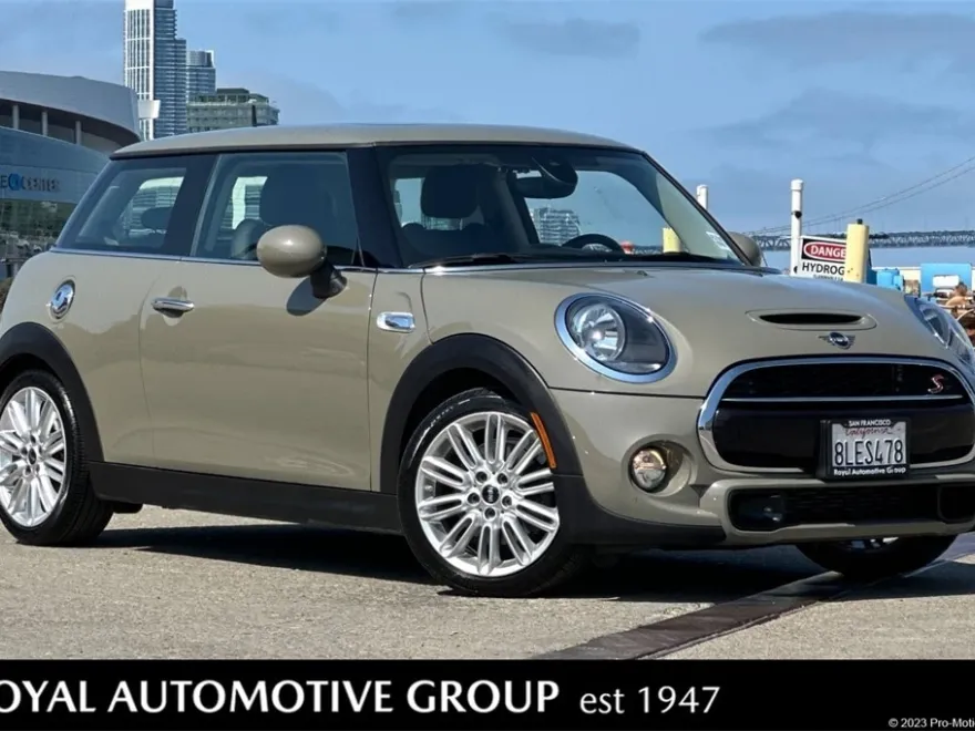 2019 Mini Cooper Hardtop S photo 1