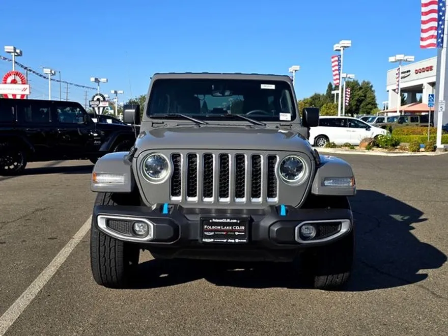 2023 Jeep Wrangler Sahara 4xe photo 1