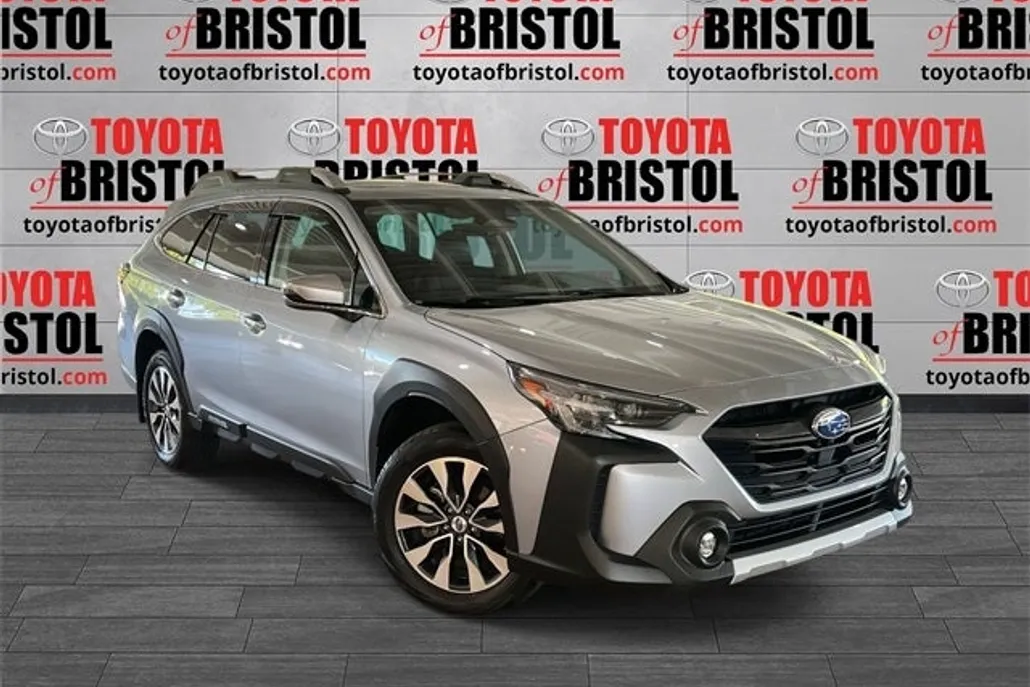 2023 Subaru Outback Touring XT photo 1
