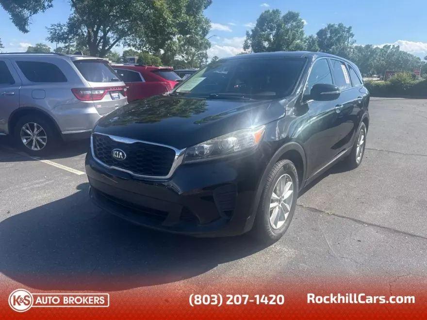 2019 Kia Sorento LX photo 1