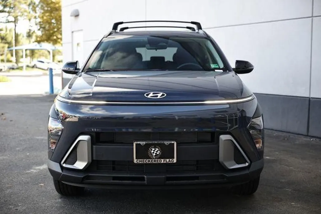 2026 Hyundai Kona SEL photo 1