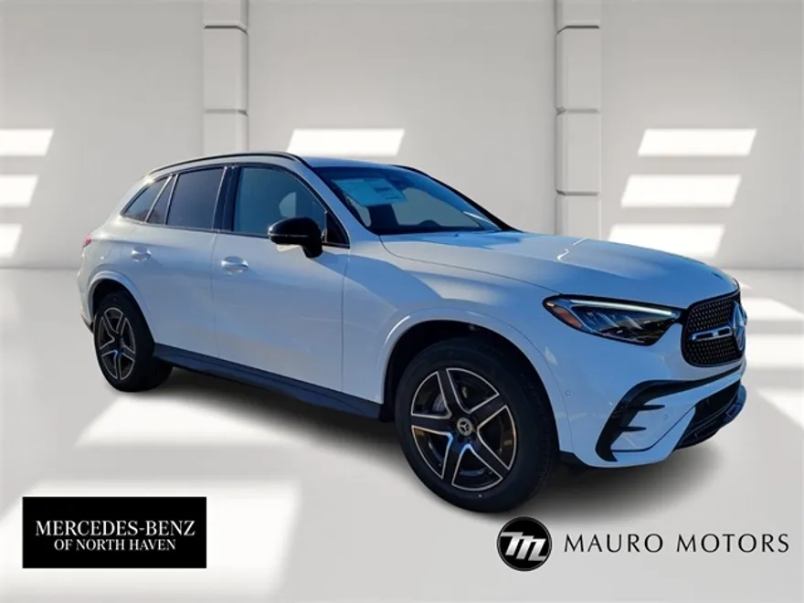 2025 Mercedes Benz GLC 300 4MATIC photo 1