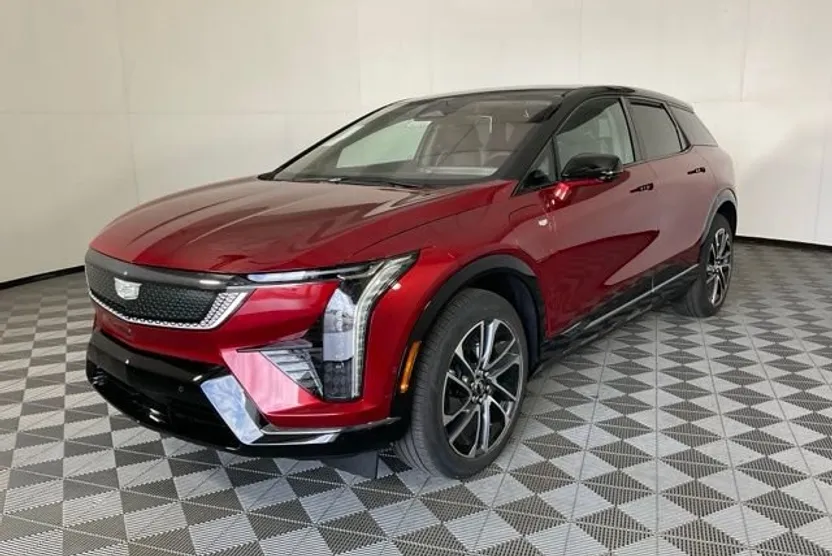 2025 Cadillac Optiq Sport photo 1