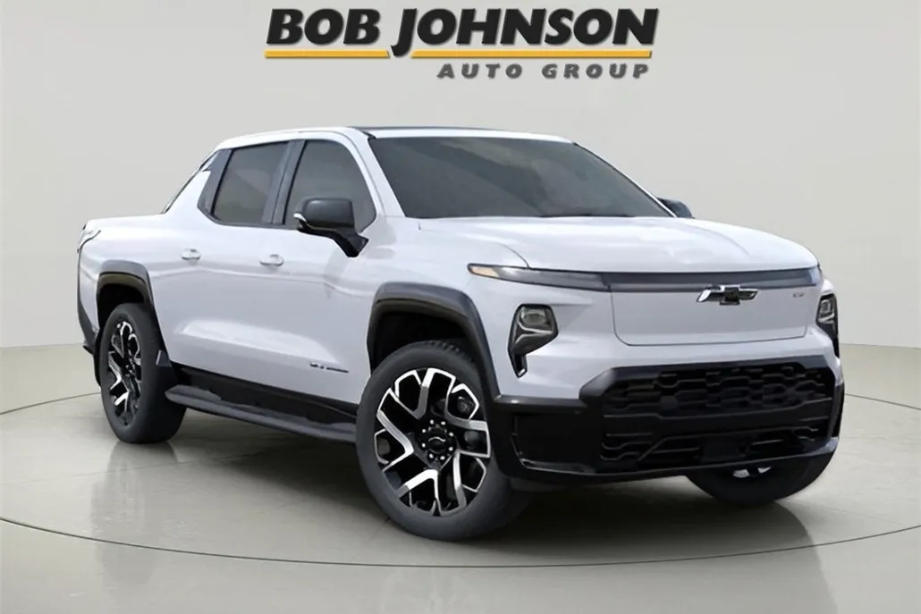 2025 Chevrolet Silverado EV RST photo 1