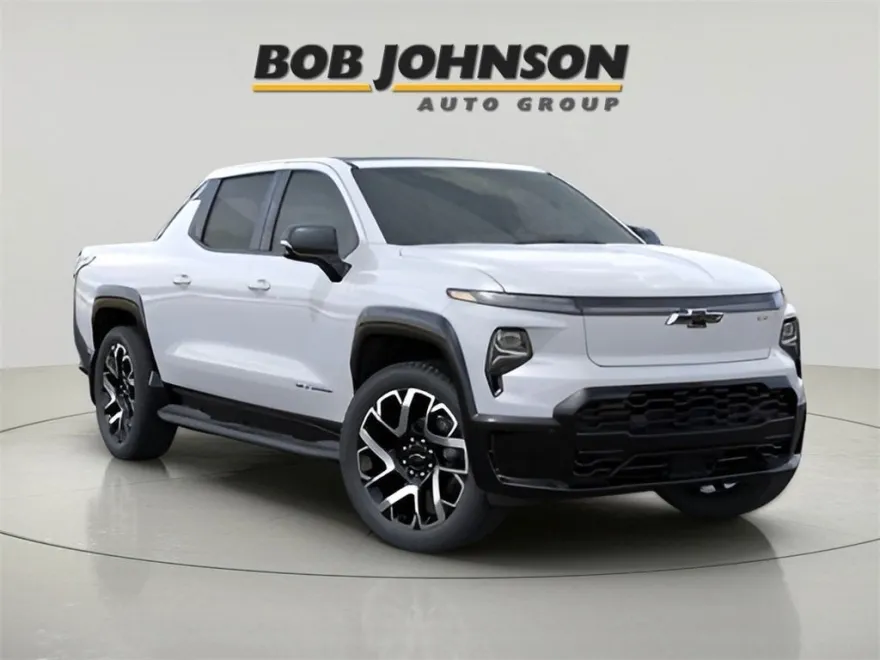 2025 Chevrolet Silverado EV RST photo 1