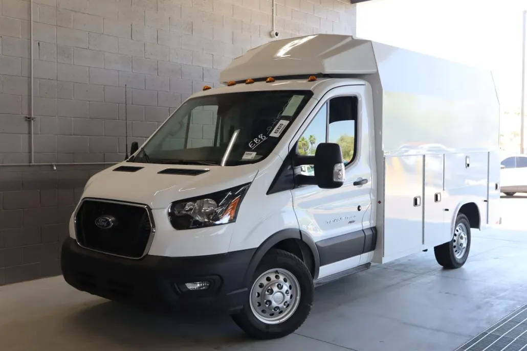 2025 Ford Transit Cutaway Chassis photo 1