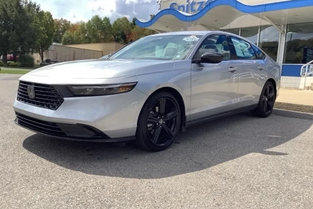2024 Honda Accord Hybrid Sport-L photo 1