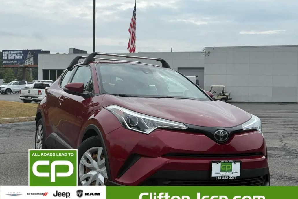 2019 Toyota C-HR XLE Limited photo 1