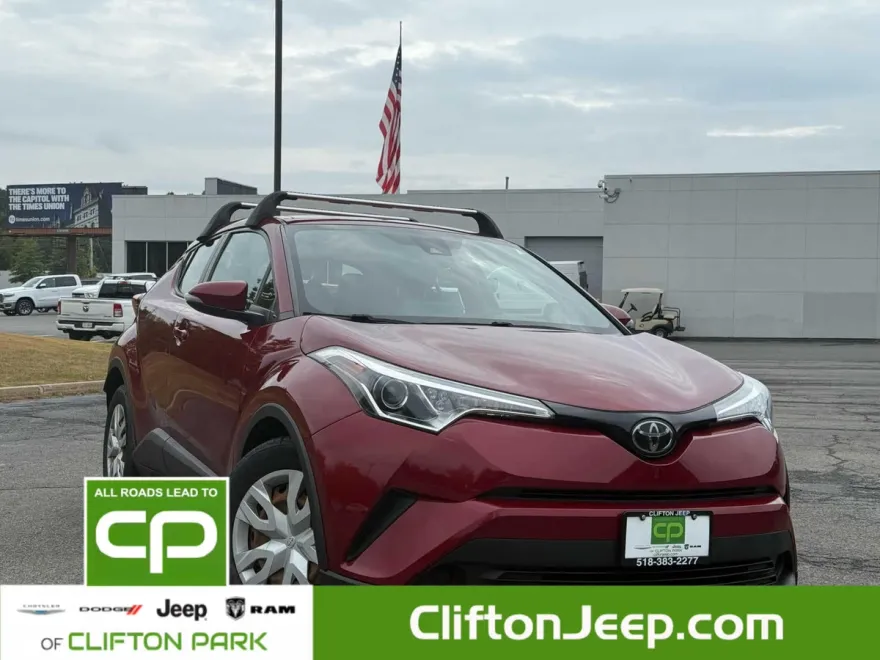 2019 Toyota C-HR XLE Limited photo 1