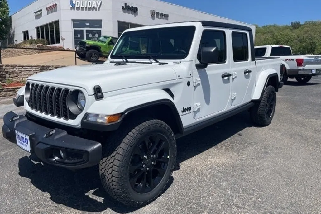 2025 Jeep Gladiator Sport photo 1