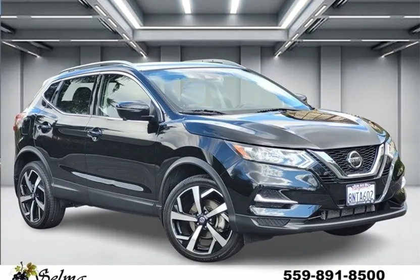 2020 Nissan Rogue Sport SL photo 1