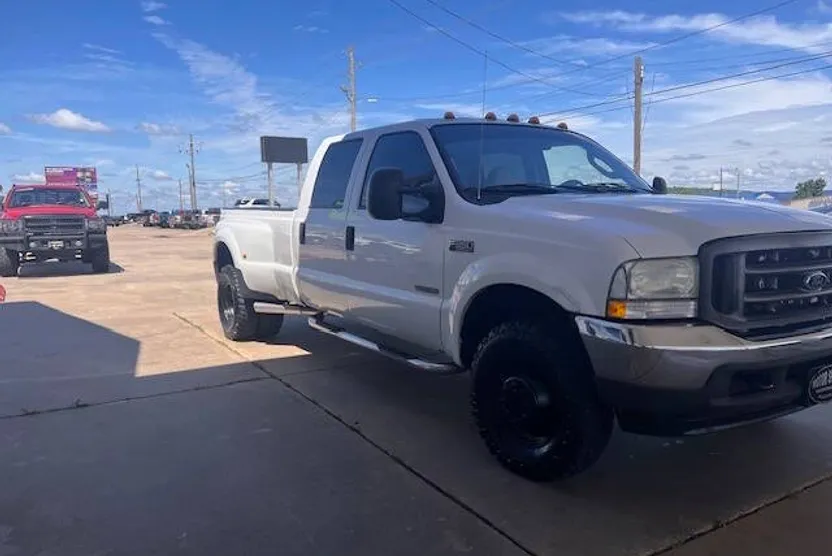 2004 Ford F-350 Lariat photo 1
