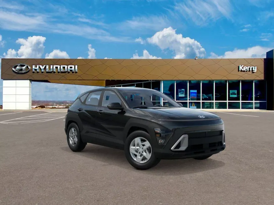 2026 Hyundai Kona SE photo 1