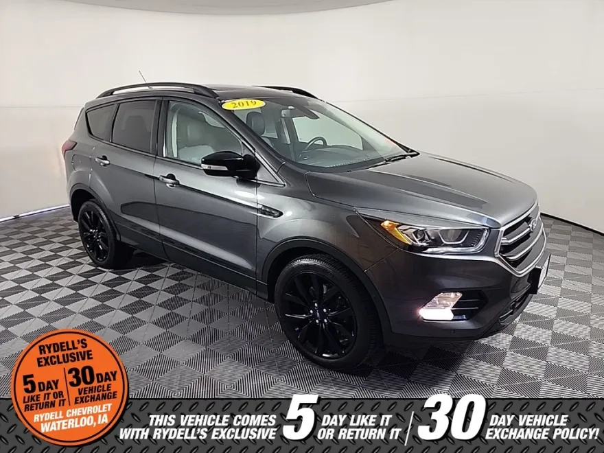 2019 Ford Escape Titanium photo 1