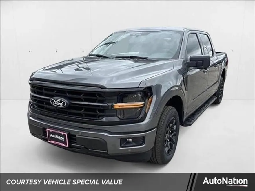 2025 Ford F-150 XLT photo 1