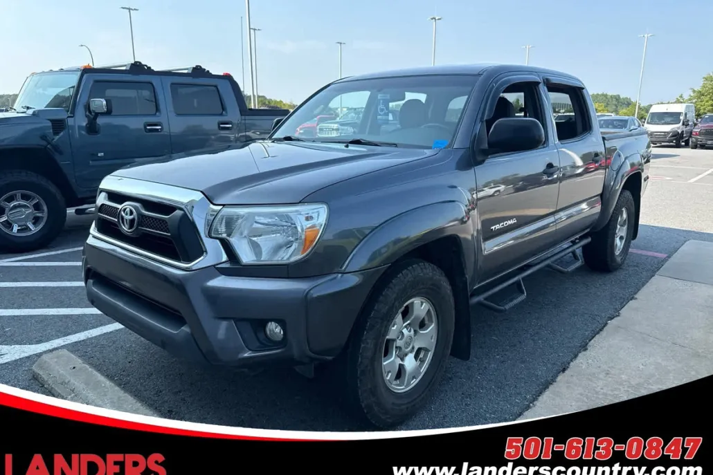 2015 Toyota Tacoma TRD Off-Road photo 1