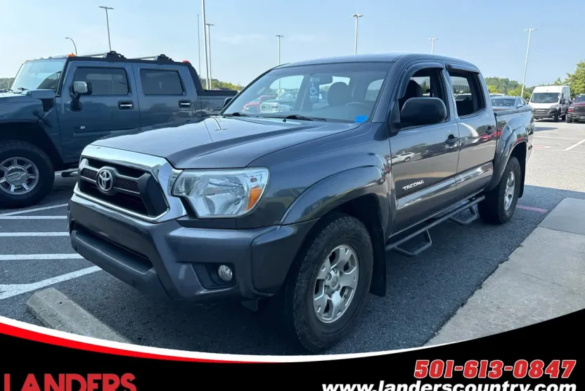 2015 Toyota Tacoma TRD Off-Road photo 1