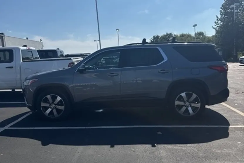 2020 Chevrolet Traverse 3LT photo 1