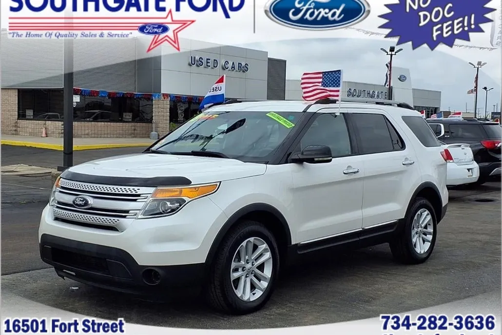 2013 Ford Explorer XLT photo 1