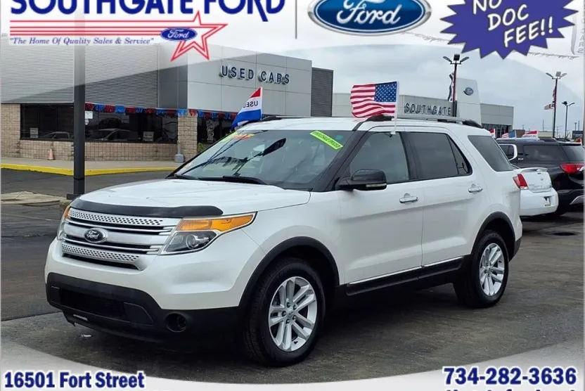 2013 Ford Explorer XLT photo 1
