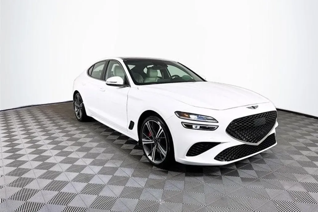 2025 Genesis G70 2.5T Prestige photo 1