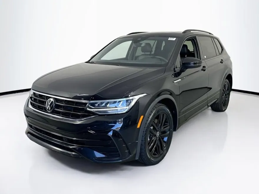 2022 Volkswagen Tiguan SE R-Line Black photo 1
