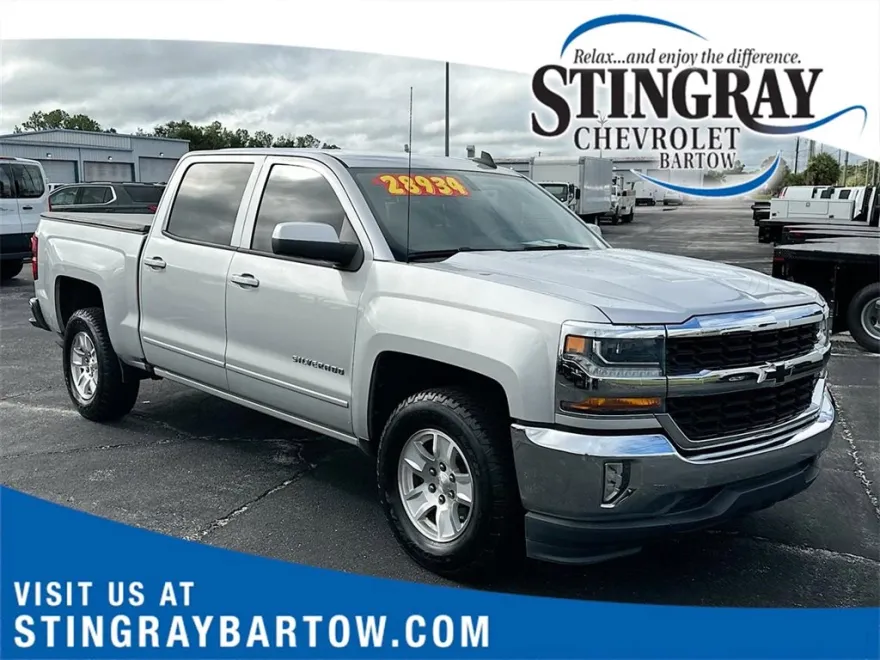 2018 Chevrolet Silverado 1500 LT photo 1