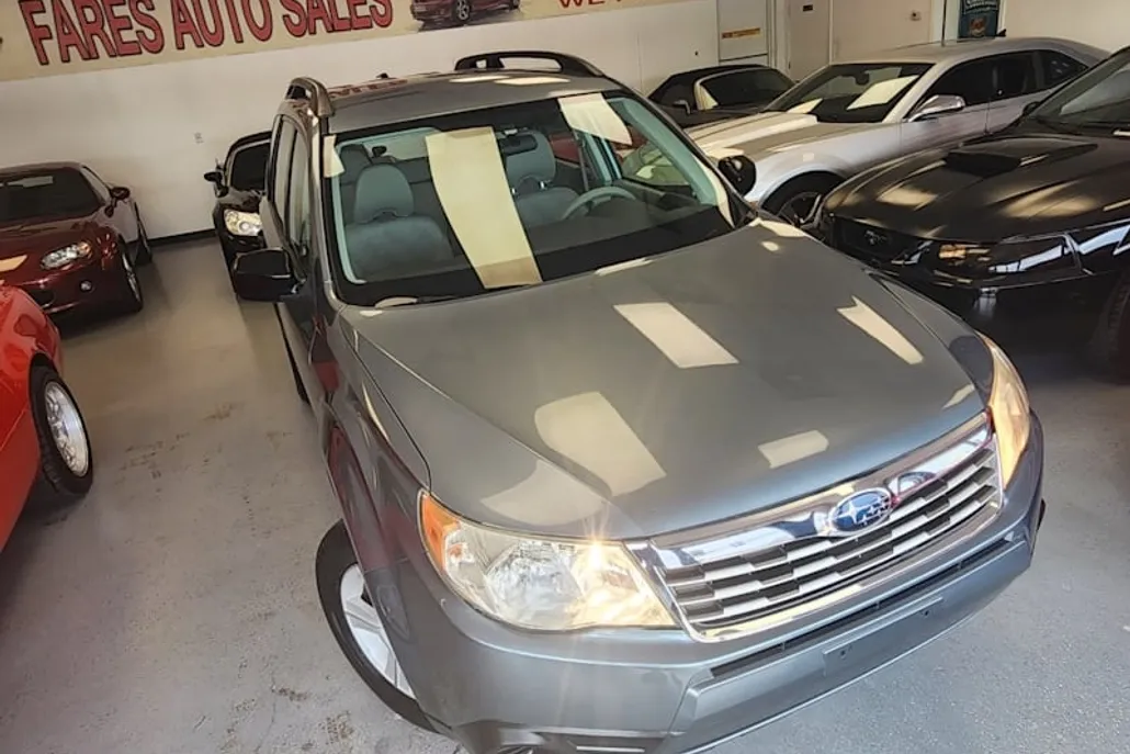 2010 Subaru Forester 2.5X photo 1