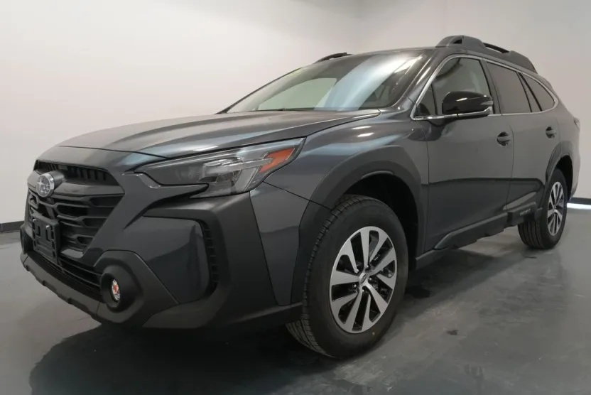2025 Subaru Outback Premium photo 1