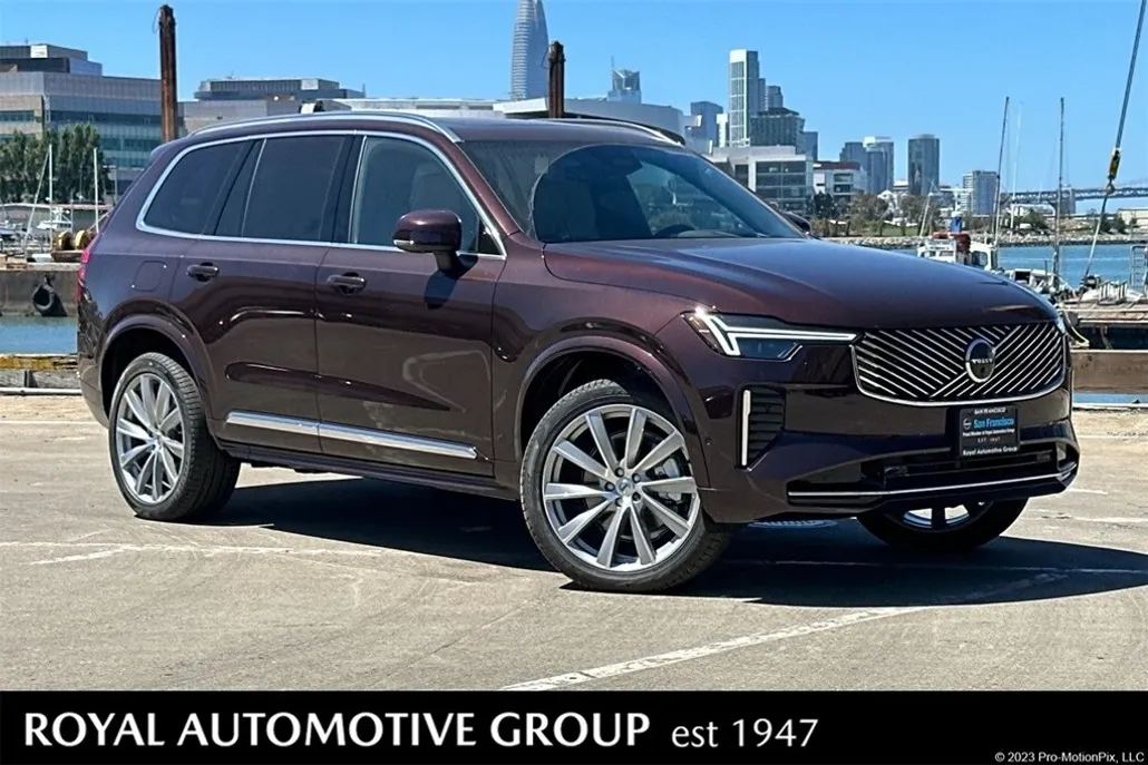 2025 Volvo XC90 photo 1