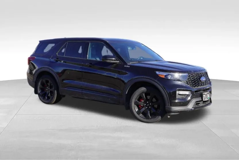 2022 Ford Explorer ST photo 1